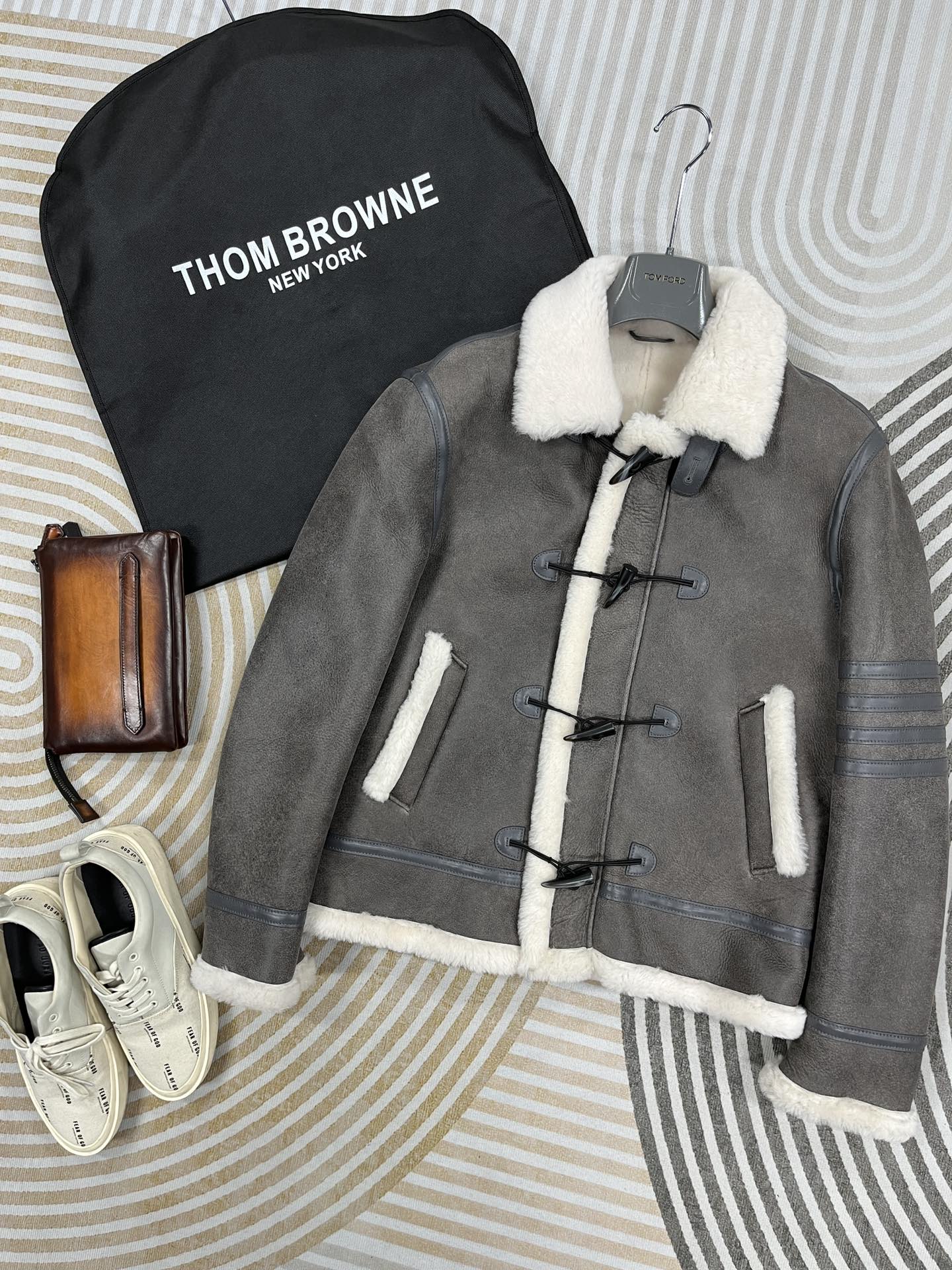 톰브라운 Thom Browne 레더자켓