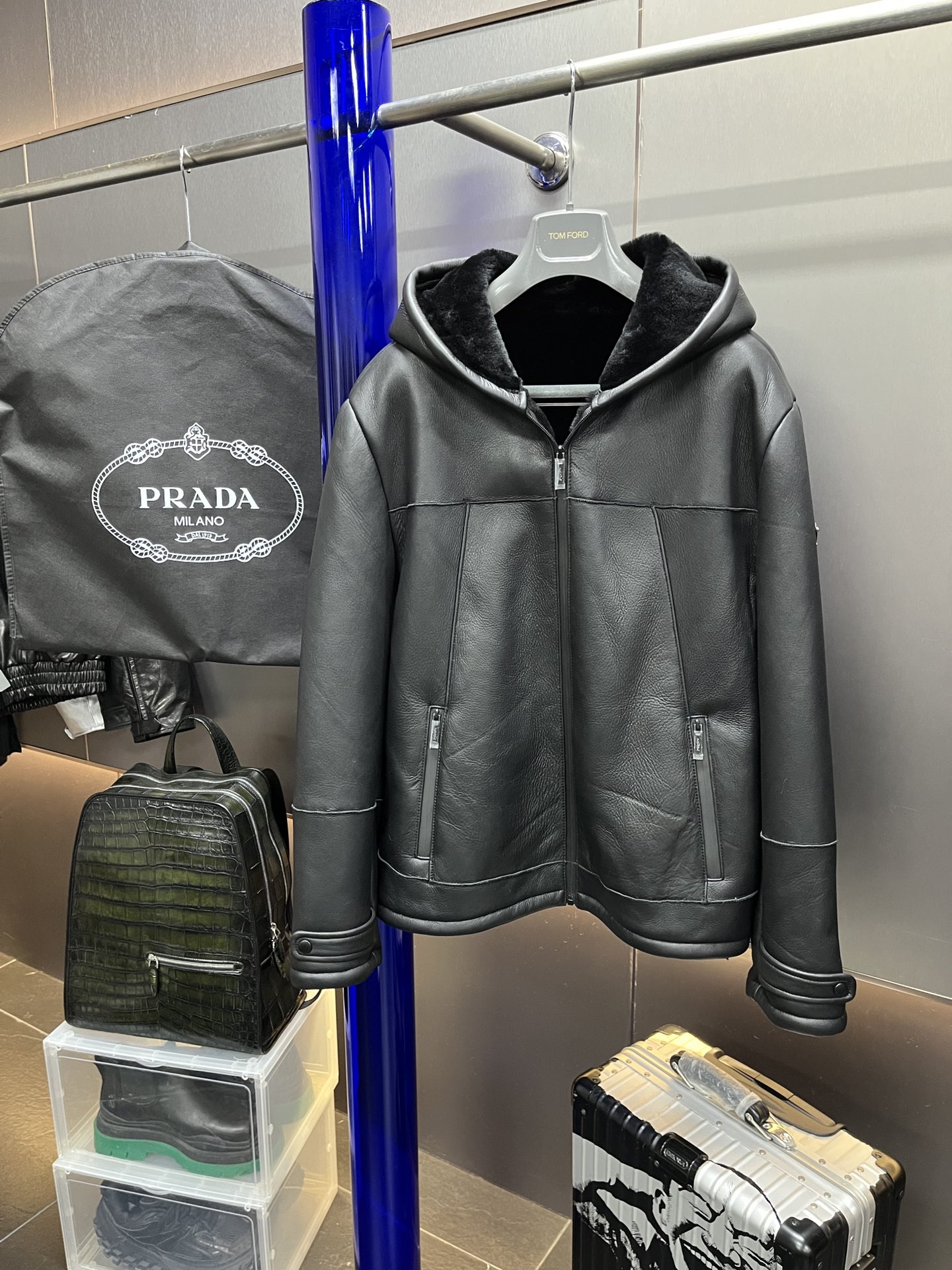 프라다 Prada 레더 재킷