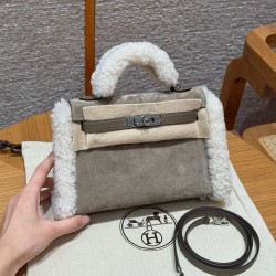 에르메스 Hermes Kelly Teddy Veau Grizzly and Swift and Shearling Gris Caillou and 18 Etoupe/silver