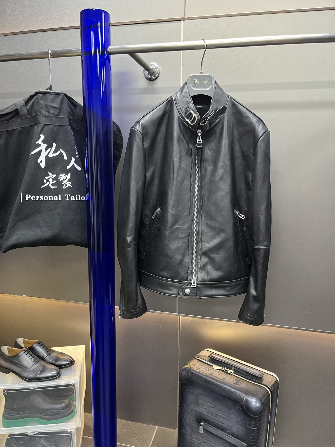 톰 포드 Tom Ford 레더 재킷