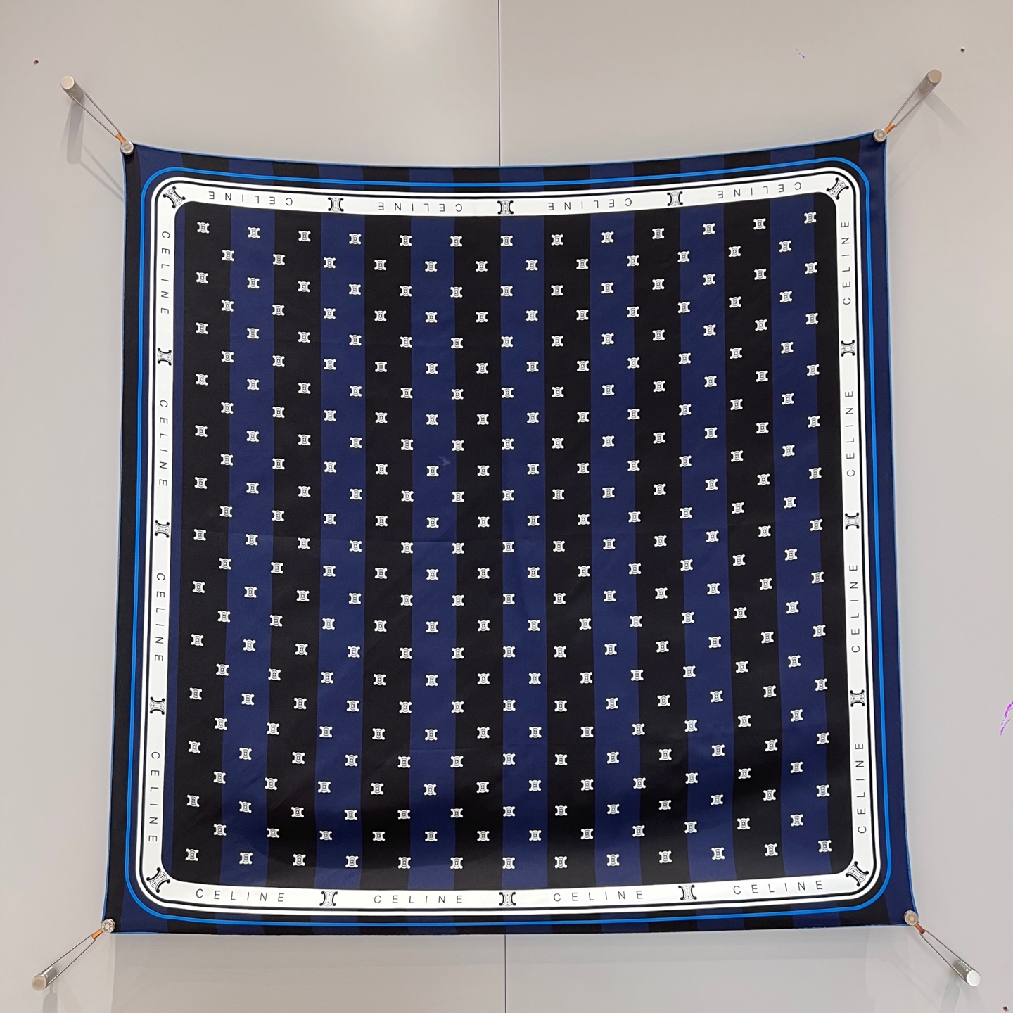 셀린느 CELINE 스카프 90×90cm