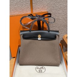 에르메스 Hermes Herbag 31cm Canvas and Cowhide Etoupe and Noir/gold
