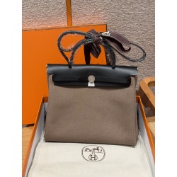 에르메스 Hermes Herbag 31cm Canvas and Cowhide Etoupe and Noir/silver