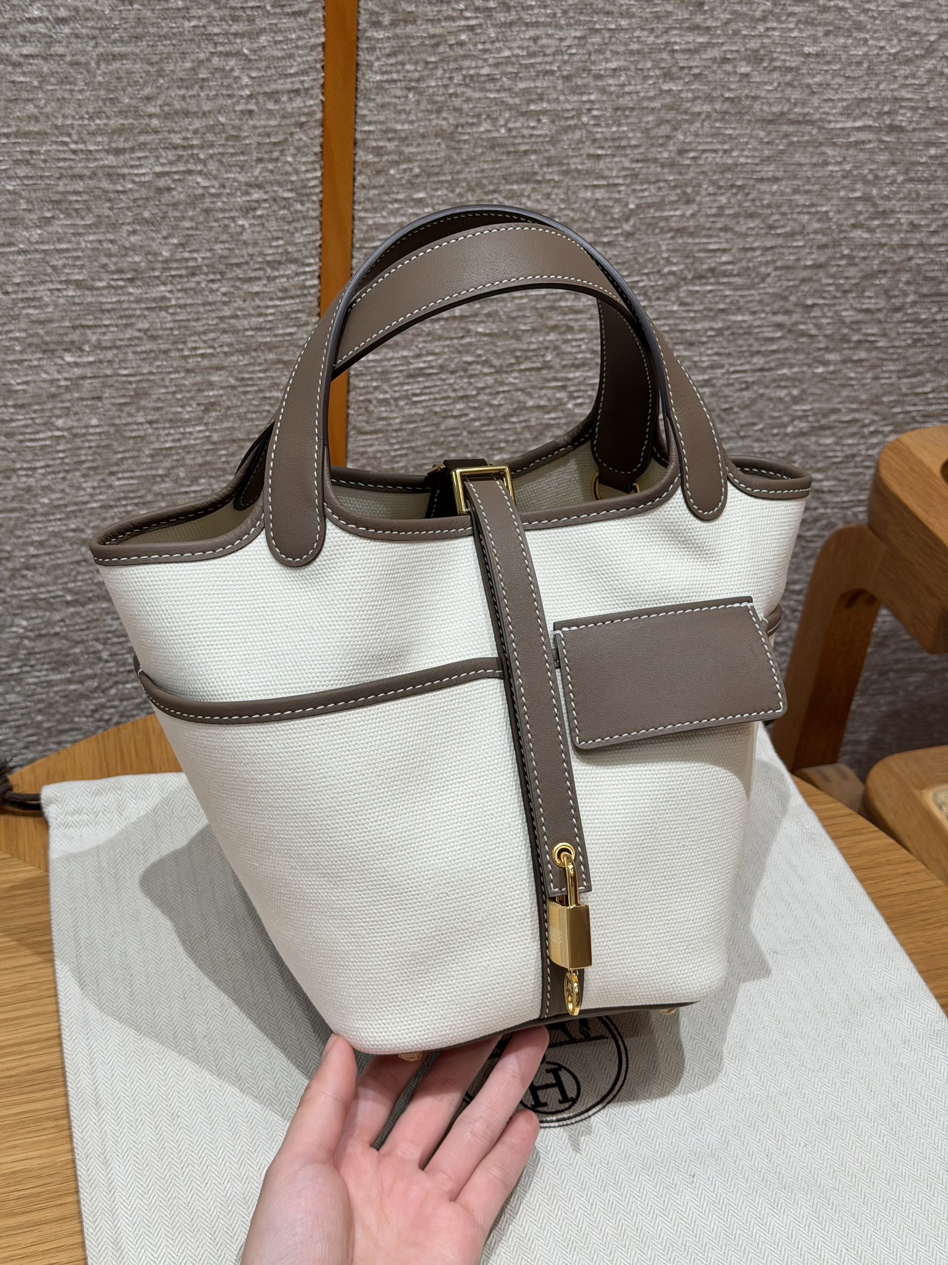 에르메스 Hermes Picotin Cargo 18cm Swift and Canvas ecru and etoupe/gold