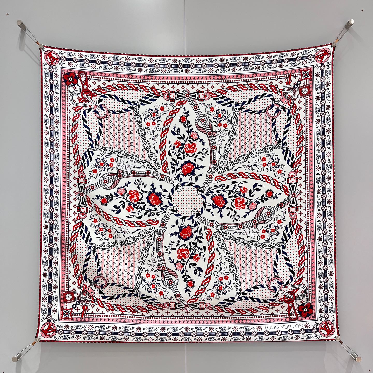 루이비통 Louis Vuitton 스커프 90×90cm