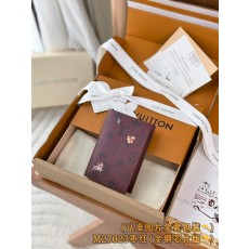 루이비통 Louis Vuitton M27023 passport case