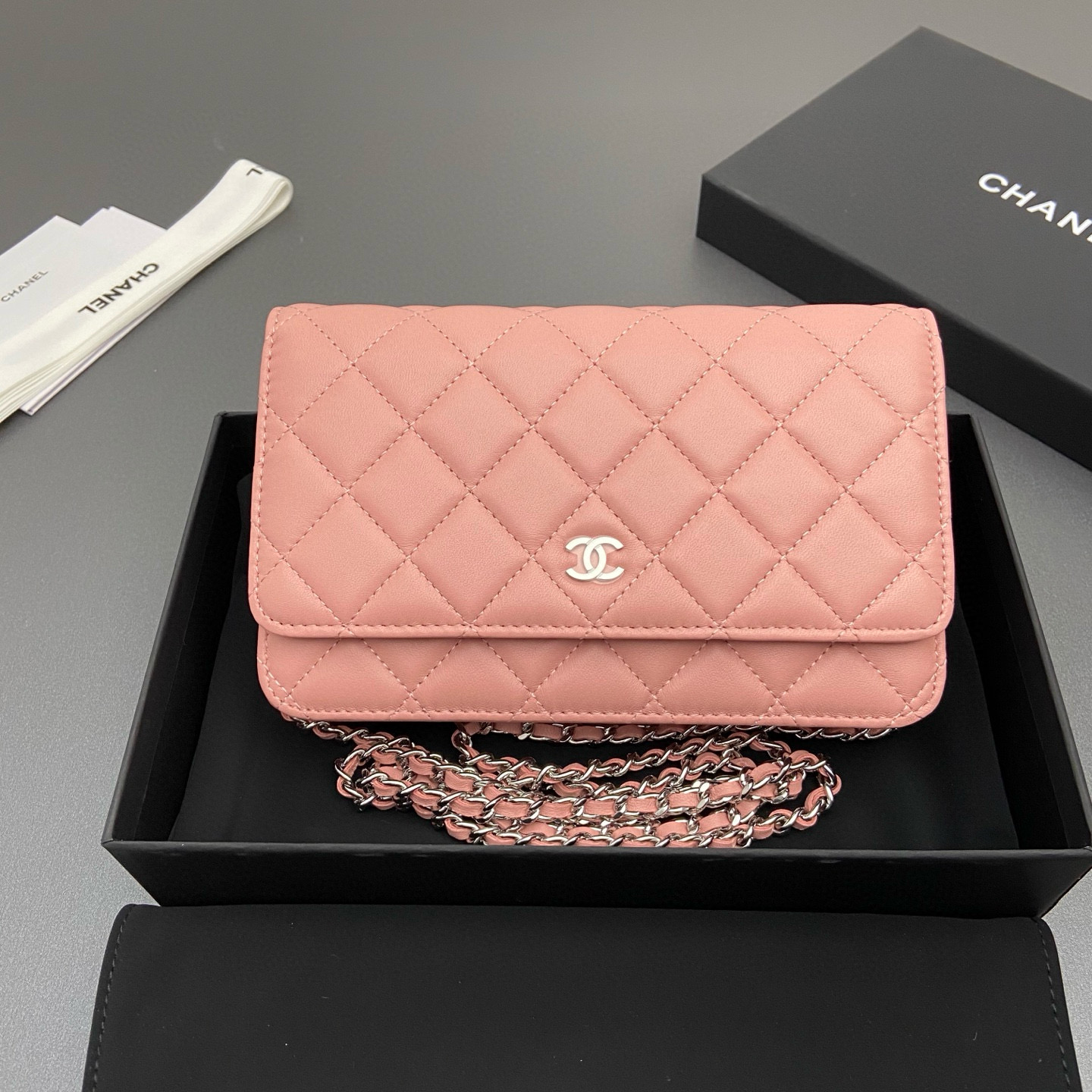 샤넬 Chanel Classic Wallet On Chain WOC 체인 지갑 AP0250 20cm