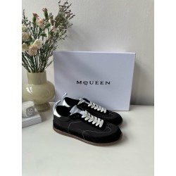 Alexander McQueen 스니커즈