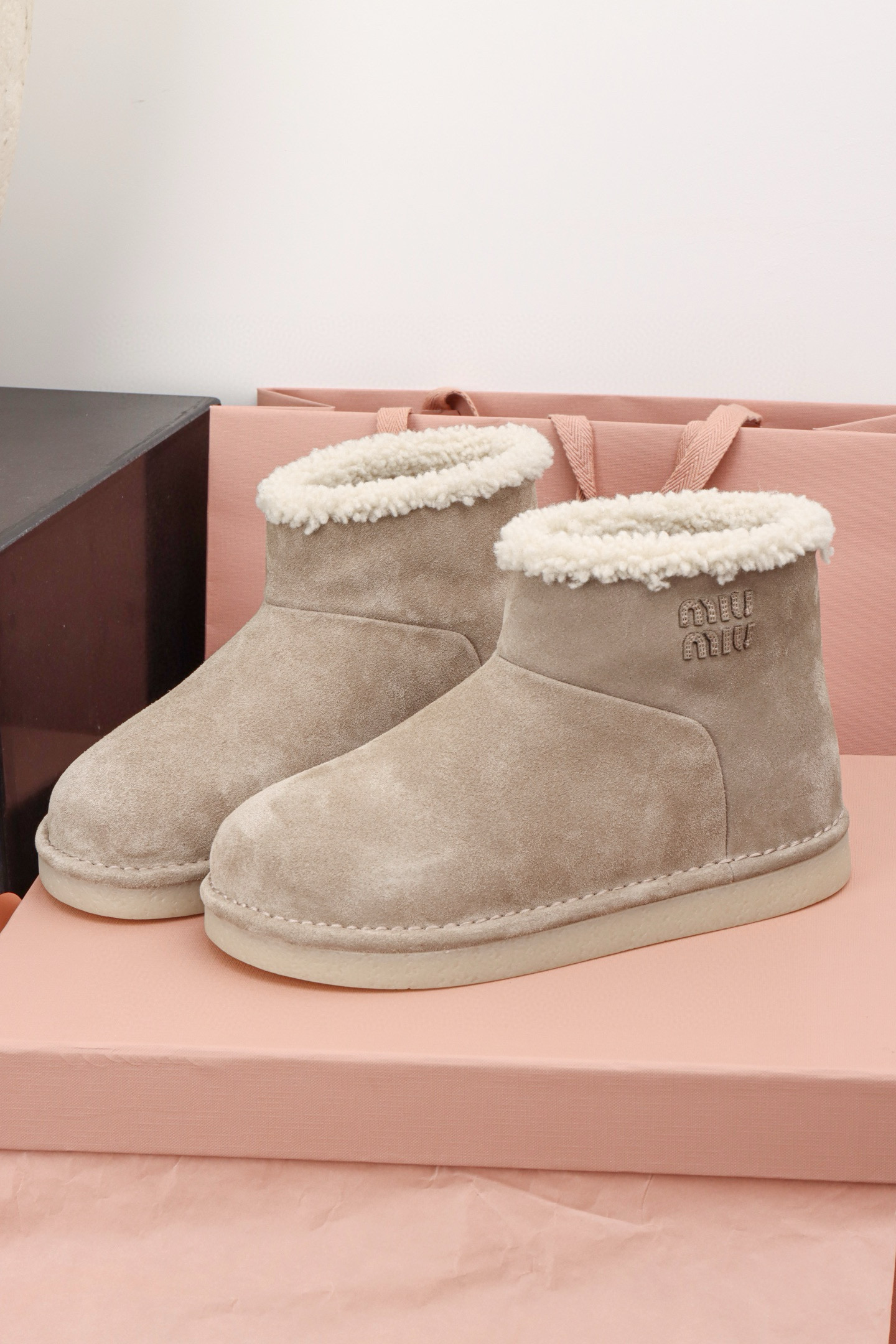 미우 미우 Miu Miu 슬립온 부티