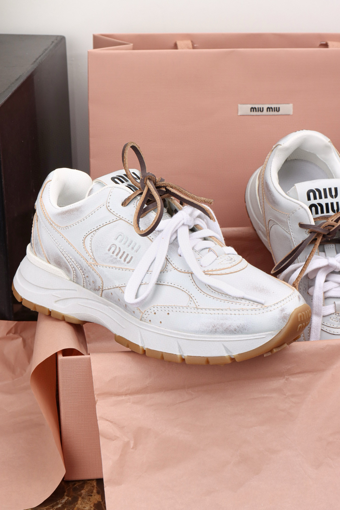 미우 미우 MIU MIU 스니커즈