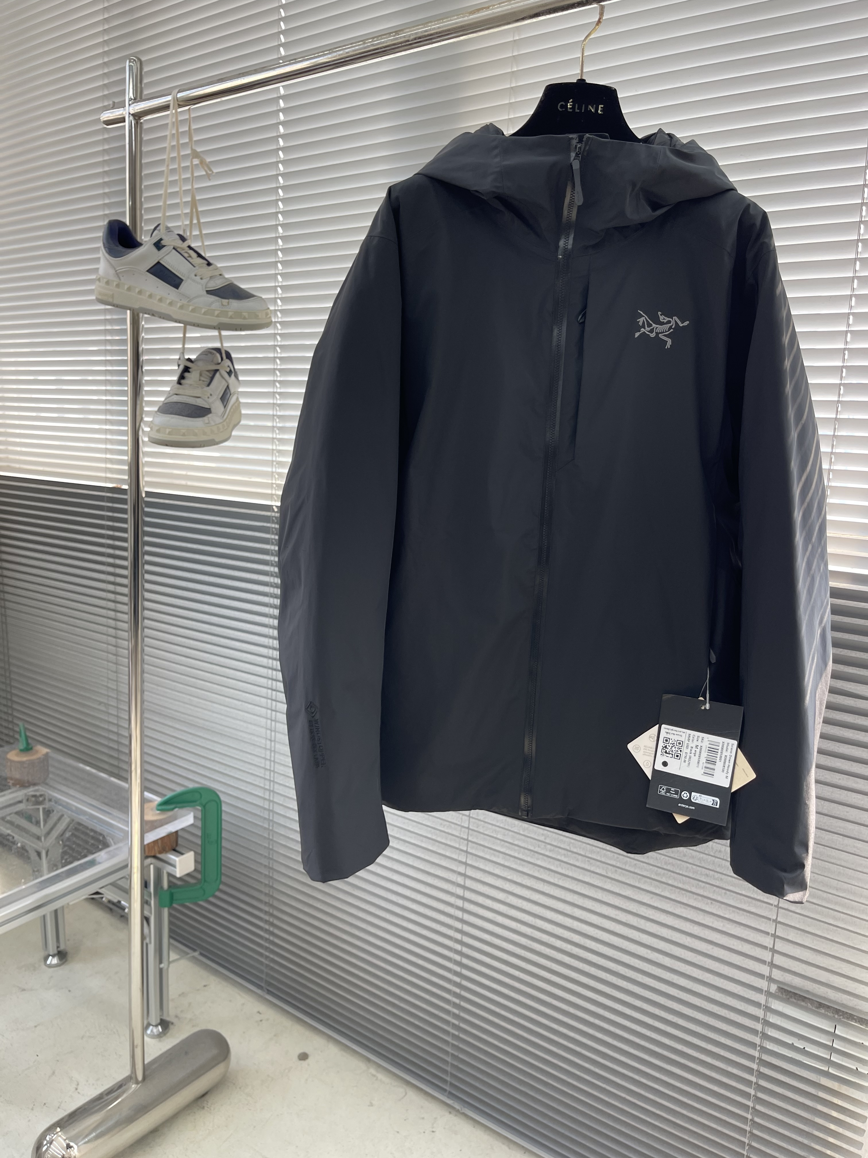 아크테릭스 ARC'TERYX 다운재킷