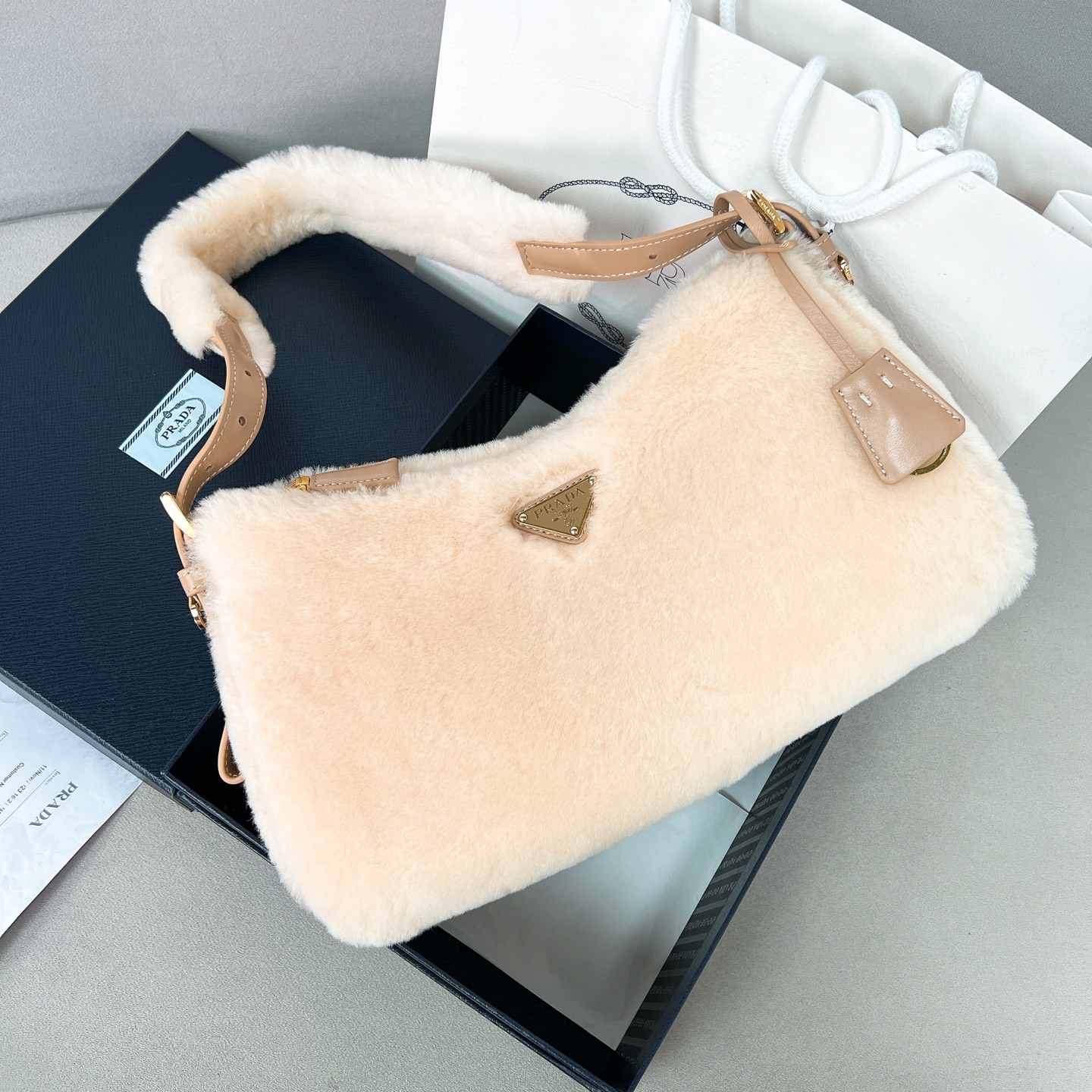 프라다 Prada 1BC229 Aimee 탑 핸들백 31CM