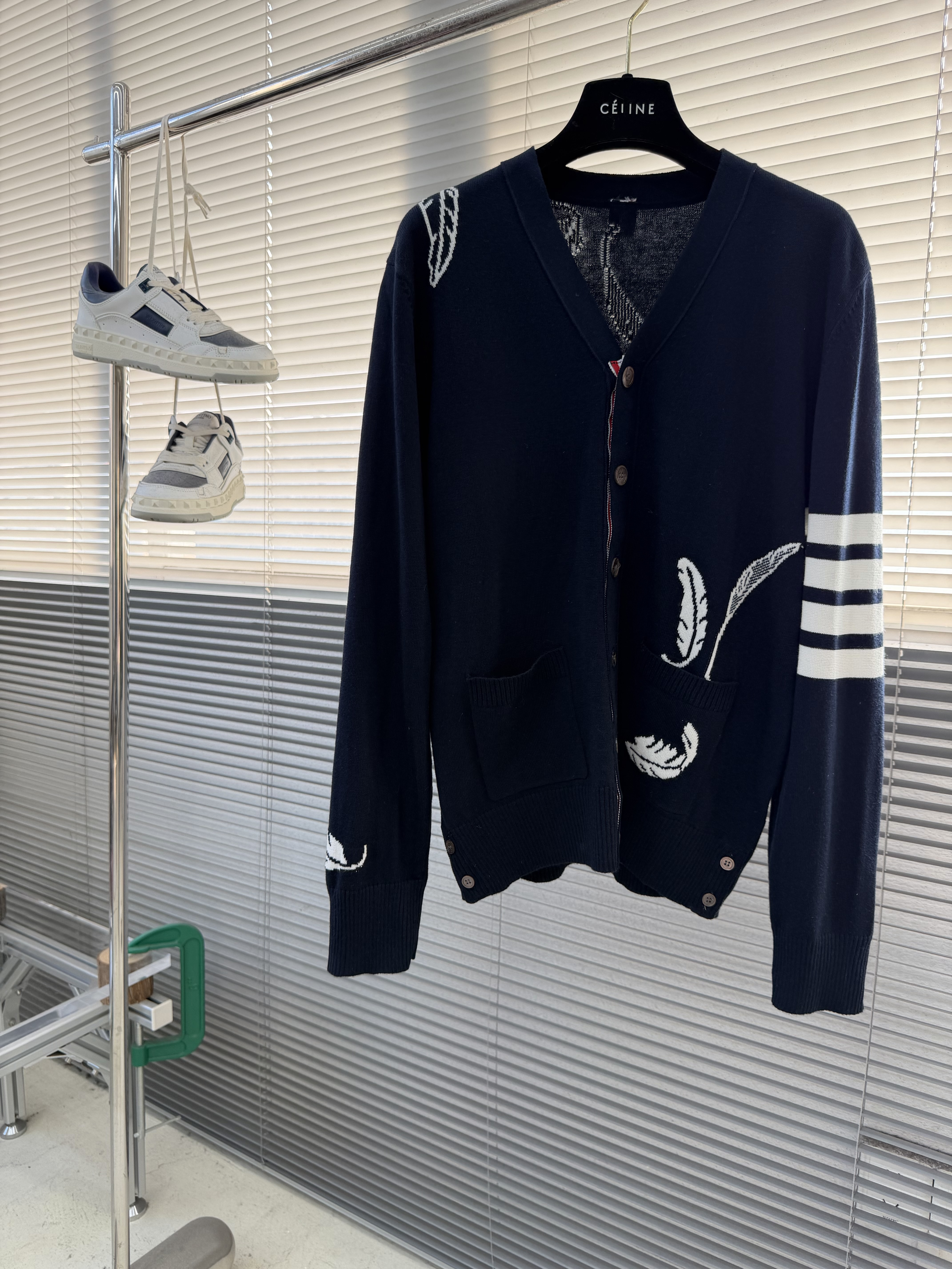 톰브라운 Thom Browne 가디건