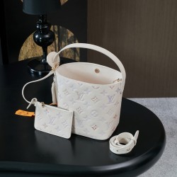 루이비통 Louis Vuitton M25673 All In BB Dream Creme