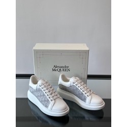 Alexander McQueen 스니커즈