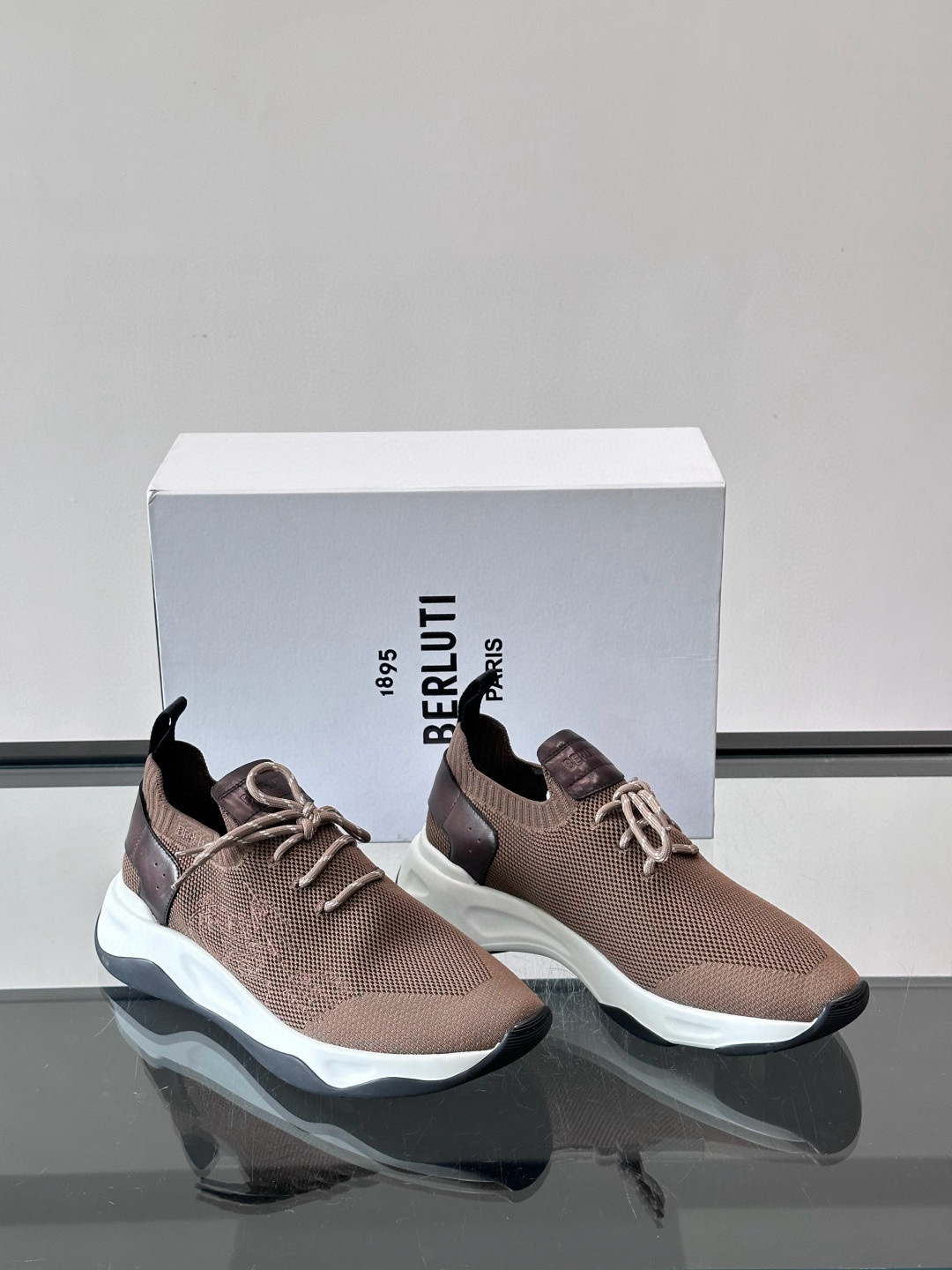 벨루티 Berluti Shadow 스니커즈