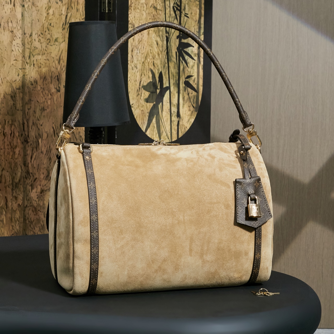 루이비통 Louis Vuitton M26358 Express MM Monogram Hazelnut 36cm