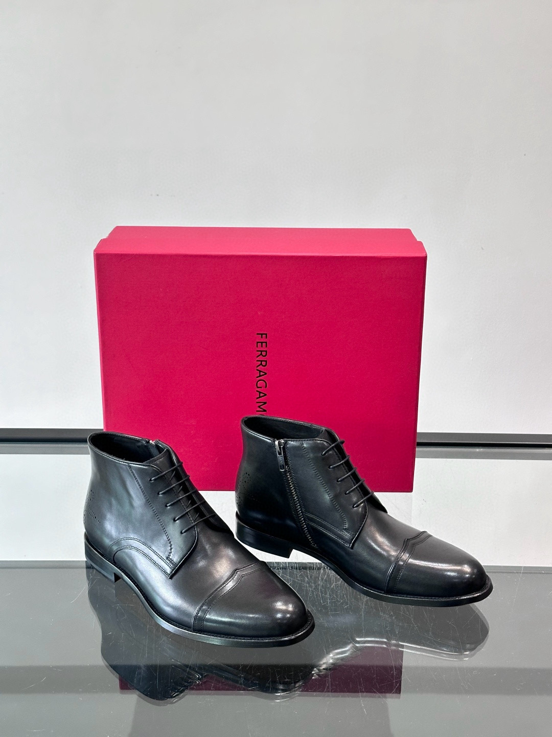 살바토레 페라가모 Salvatore Ferragamo 앵클 부츠