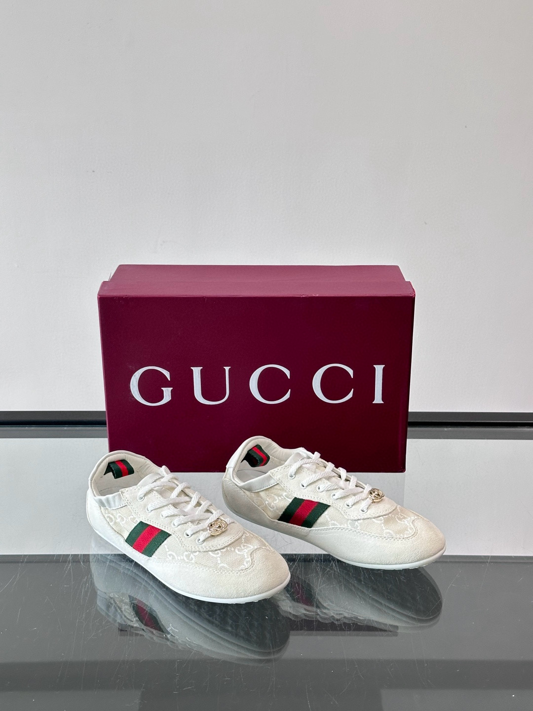 구찌 Gucci 스니커즈