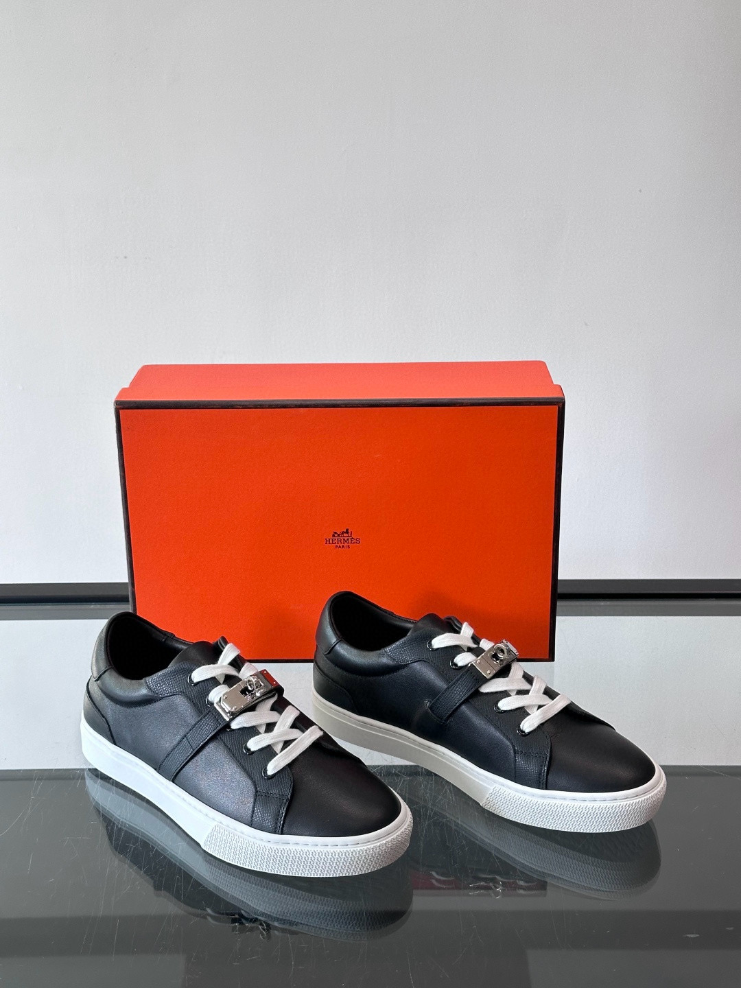 에르메스 Hermes Day Kelly 스니커즈