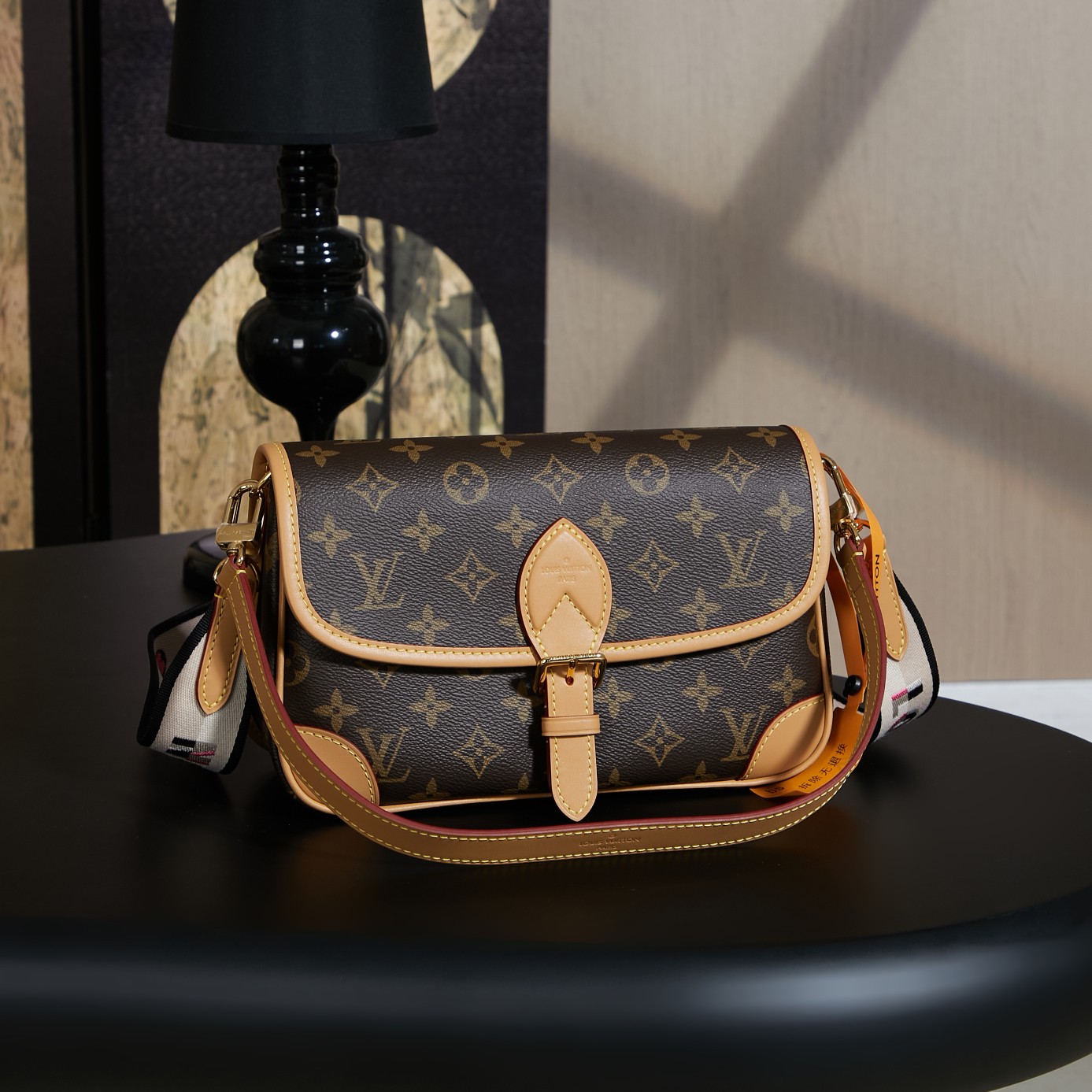 루이비통 Louis Vuitton M45985 Diane Monogram Black 24CM