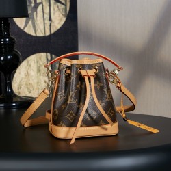 루이비통 Louis Vuitton M81266 Louis Vuitton Nano Noe Monogram 13cm