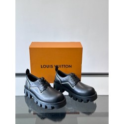 루이비통 Louis Vuitton 로퍼 슈즈