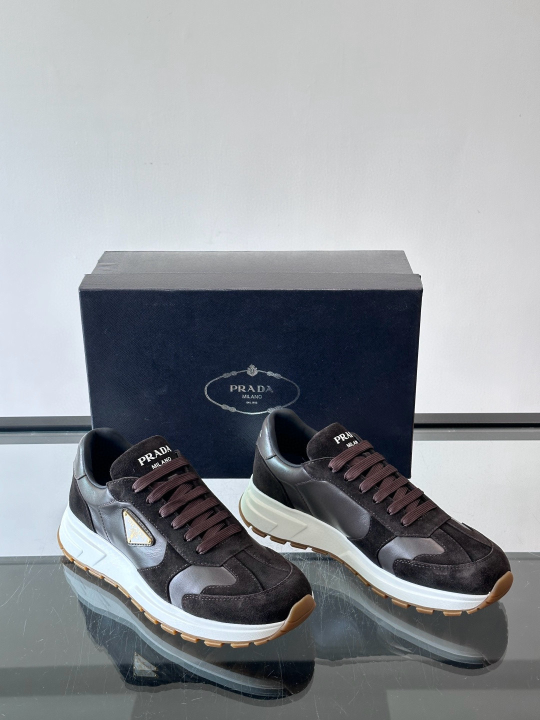 프라다 Prada 스니커즈