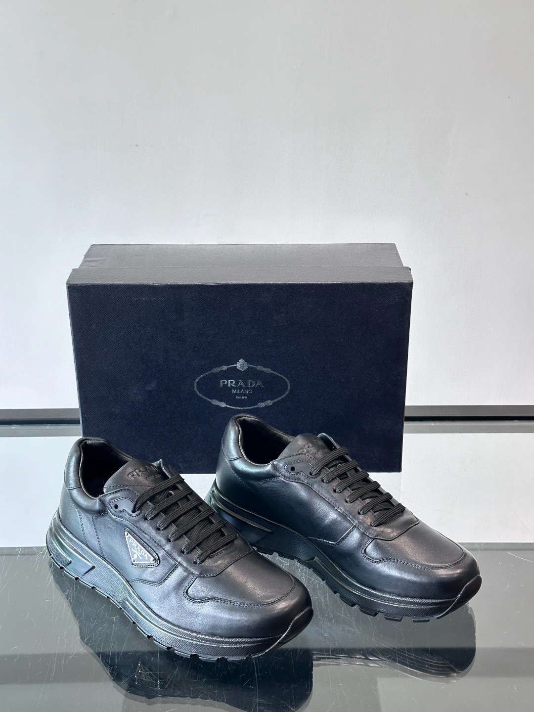 프라다 Prada 스니커즈