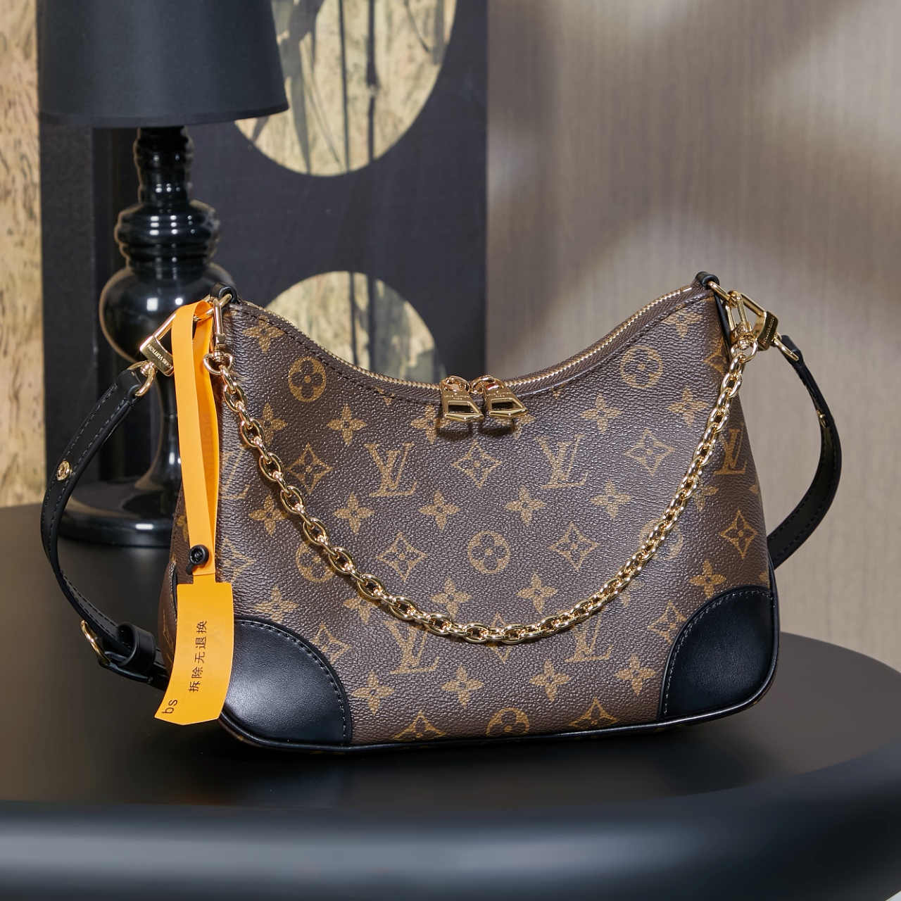 루이비통 Louis Vuitton M45831 Boulogne Monogram Black 29CM