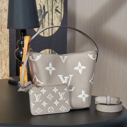 루이비통 Louis Vuitton M13045 All in BB Creme