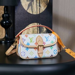 루이비통 M14194 Louis Vuitton x Murakami Takashi Nano Diane bag 19CM