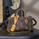 루이비통 Louis Vuitton M14236 OnTheGo East West Chain 25cm