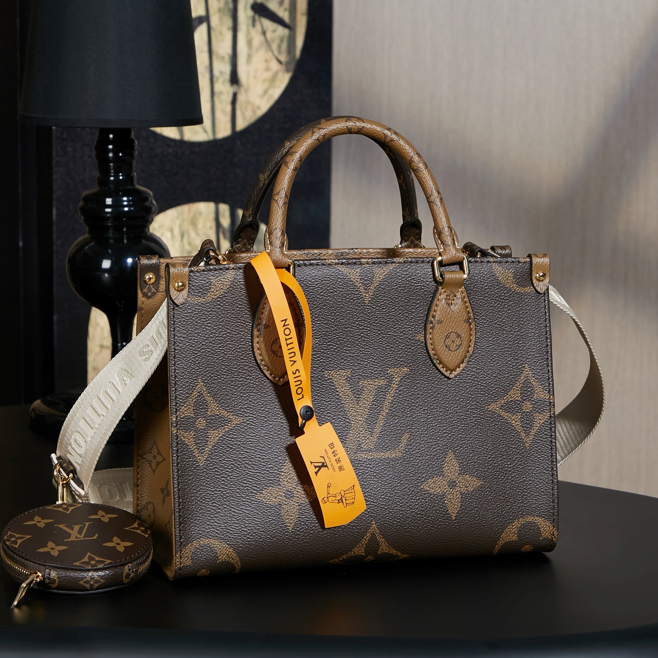 루이비통 Louis Vuitton M46373 Onthego PM Monogram 25CM