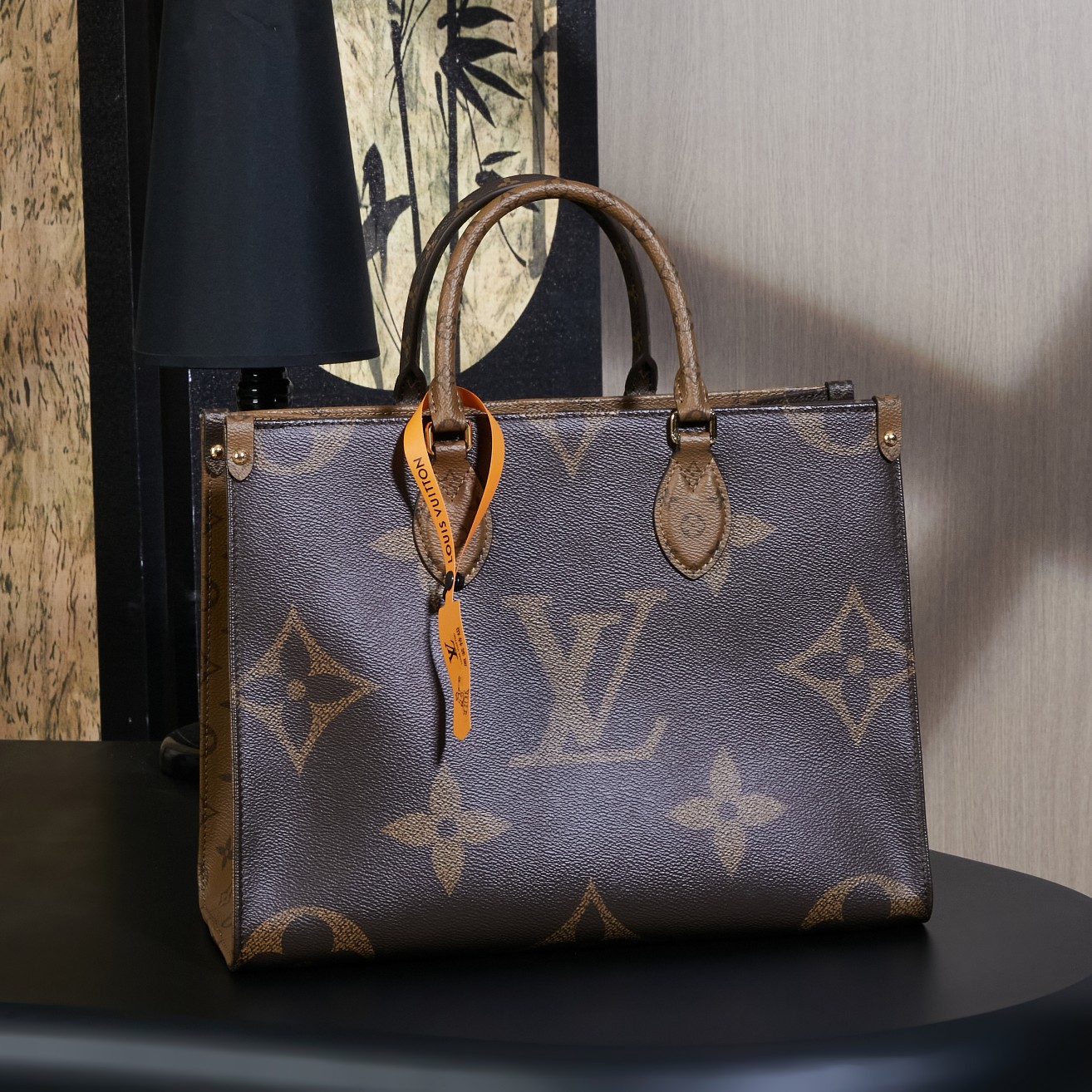 루이비통 Louis Vuitton M45039 OnTheGo MM