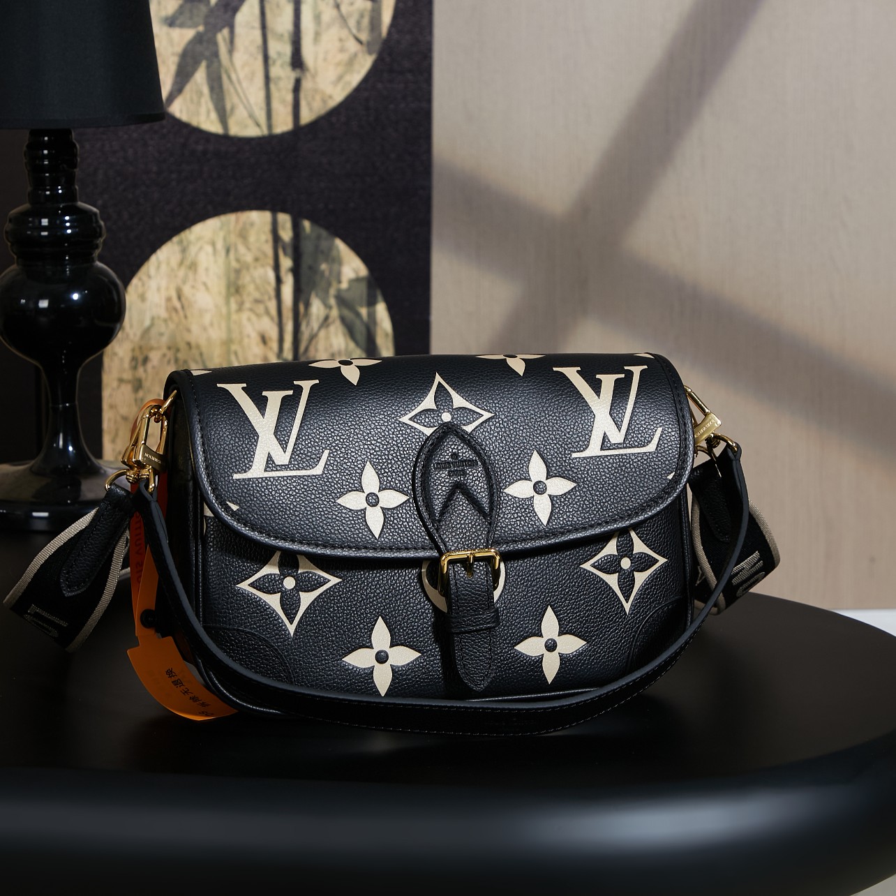 루이비통 Louis Vuitton M46386 Diane Monogram Empreinte Black 23cm