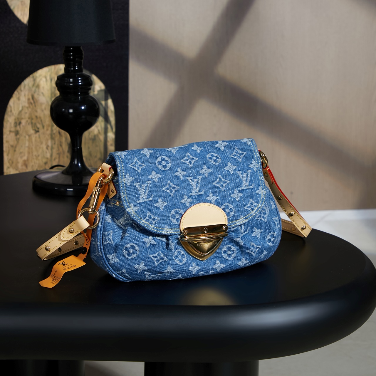 루이비통 Louis Vuitton M46829 Sunset Monogram Denim Blue 27cm