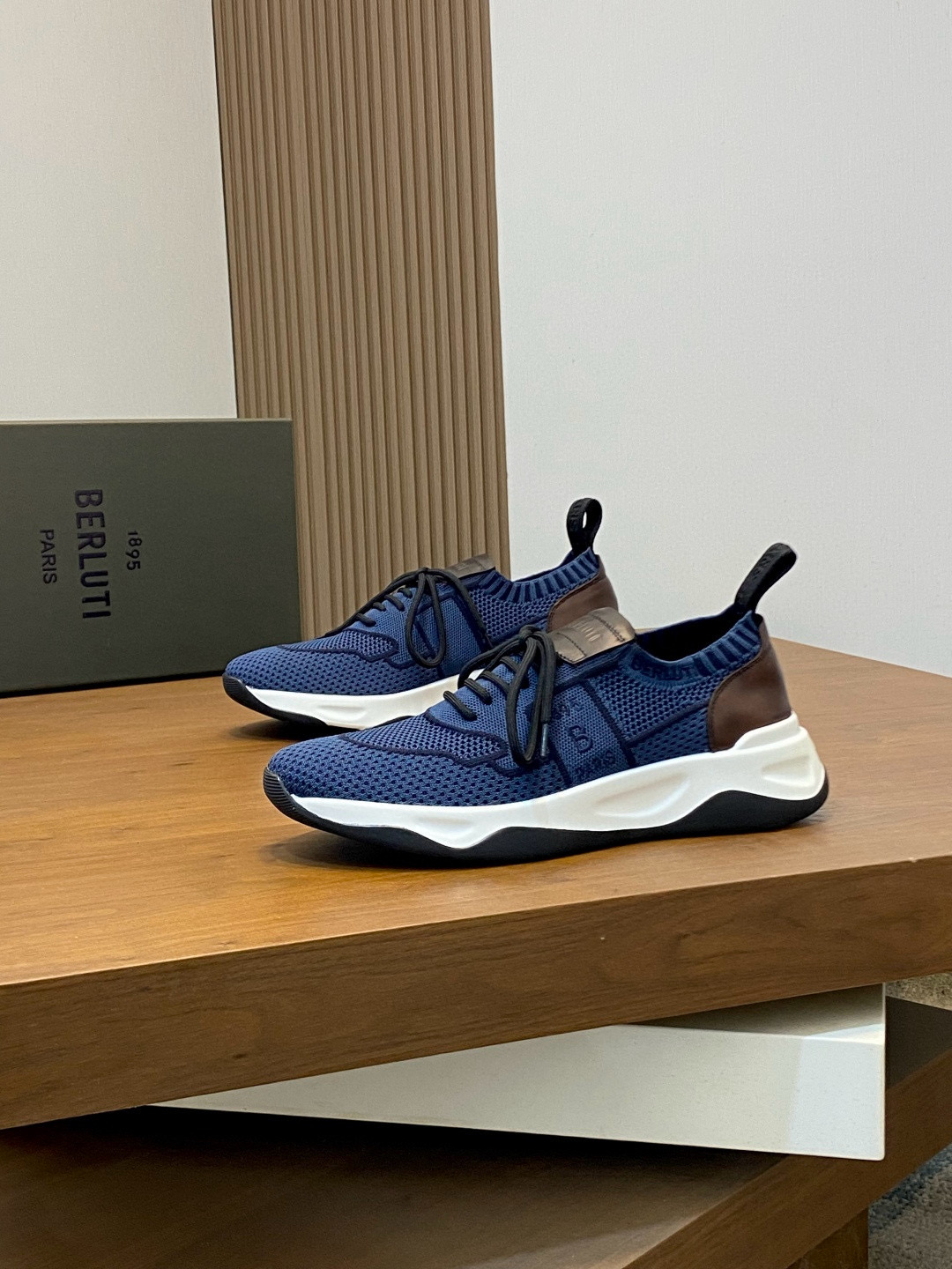 벨루티 Berluti Shadow 스니커즈