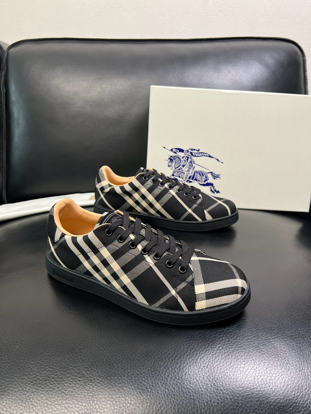 버버리 Burberry 스니커즈