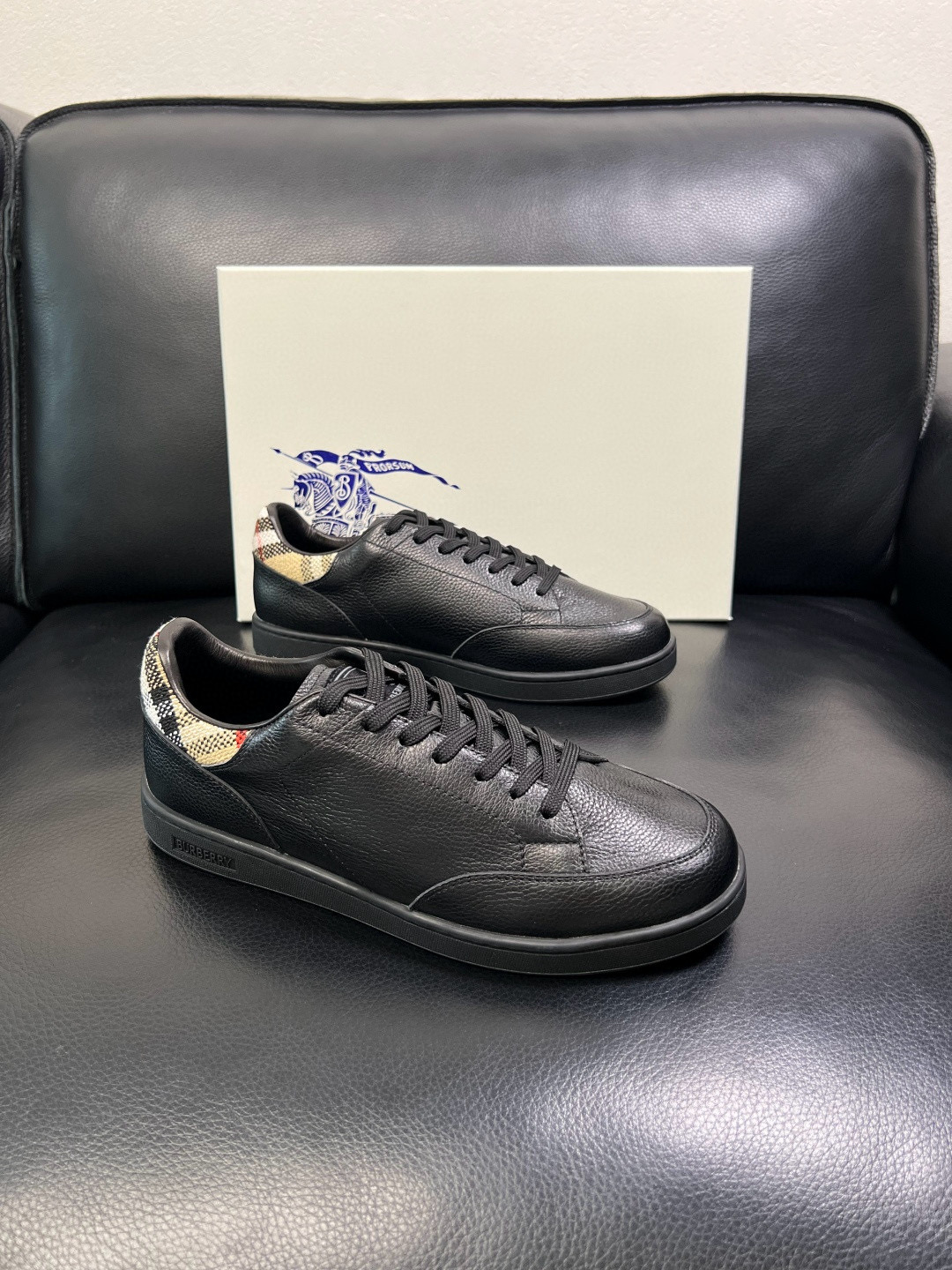 버버리 Burberry 스니커즈