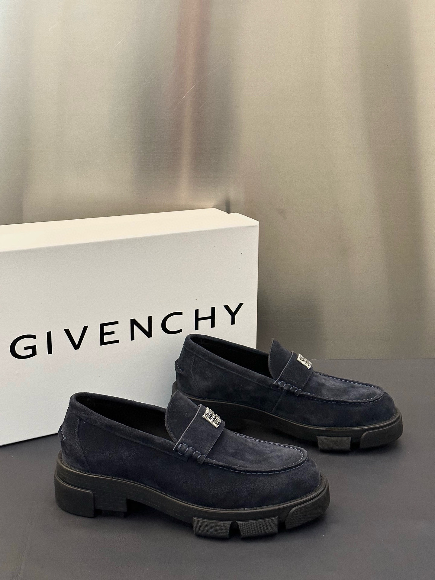 지방시 Givenchy Show 로퍼 슈즈