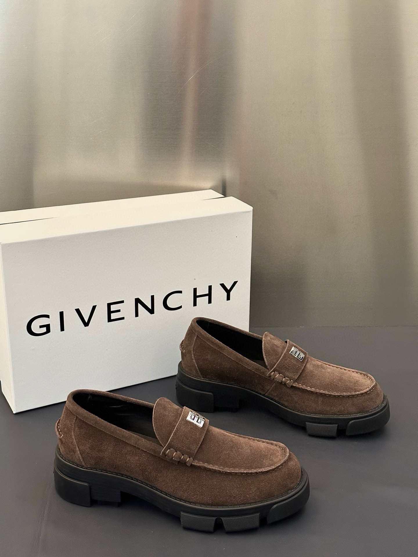 지방시 Givenchy Show 로퍼 슈즈