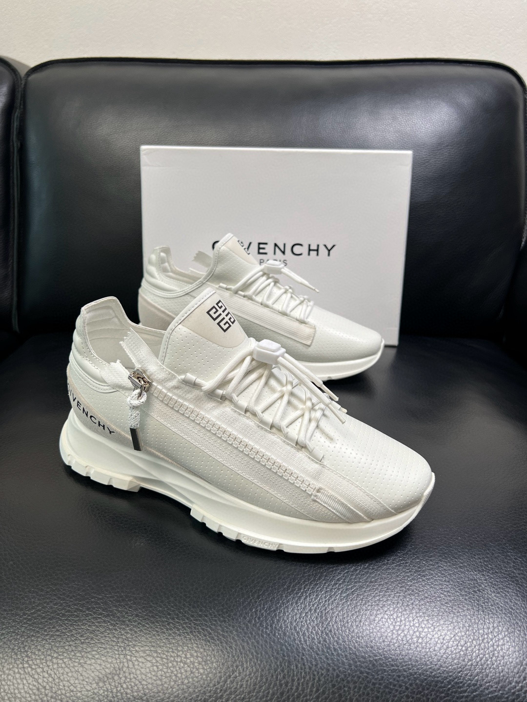 지방시 Givenchy 스니커즈