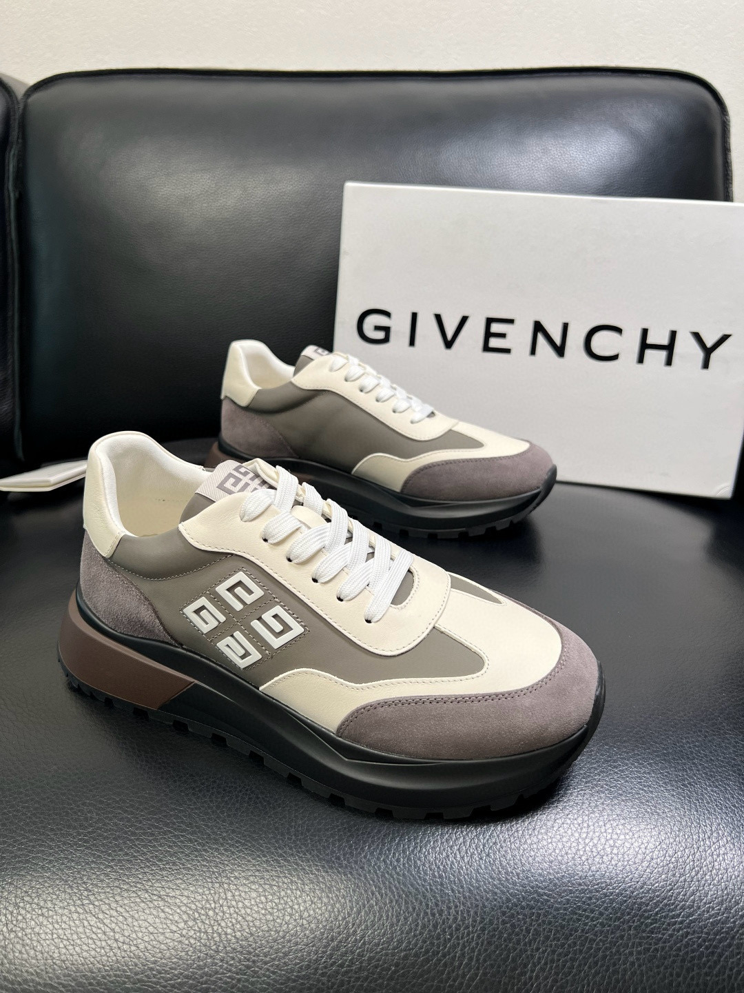 지방시 Givenchy 스니커즈