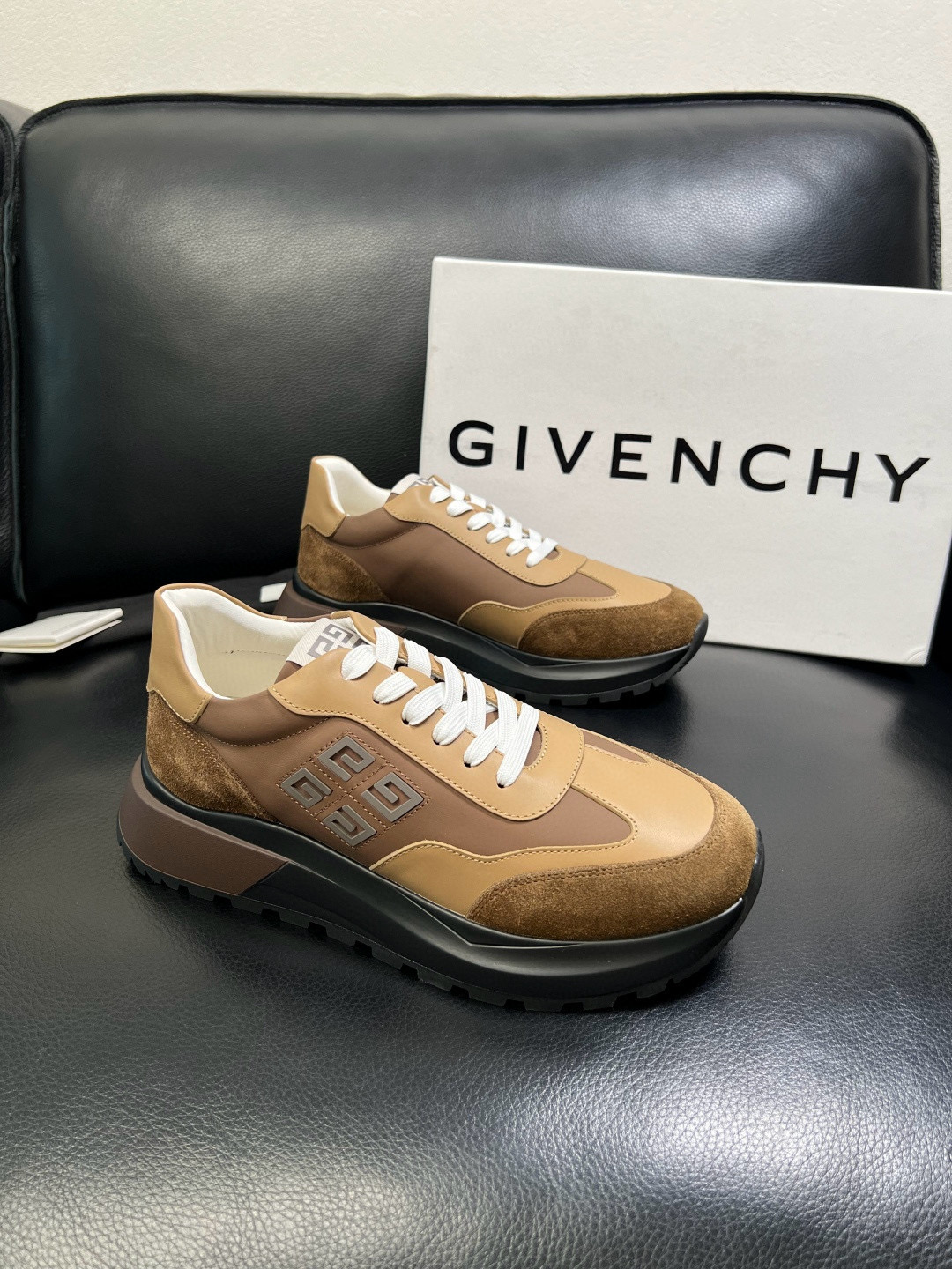 지방시 Givenchy 스니커즈