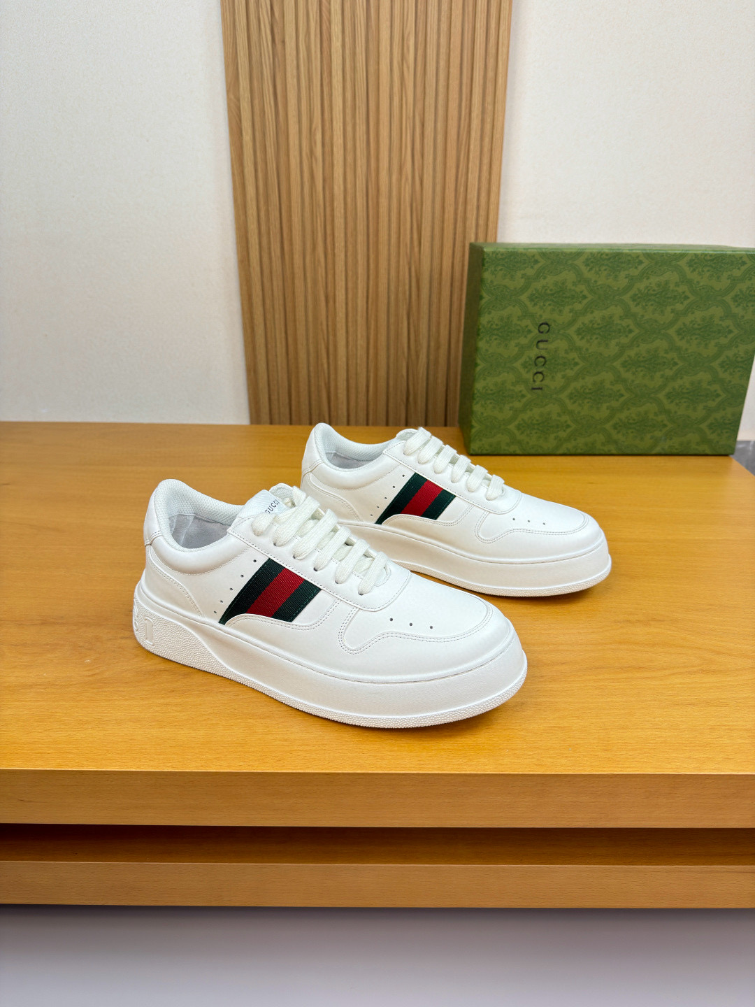 구찌 Gucci G0179 스니커즈