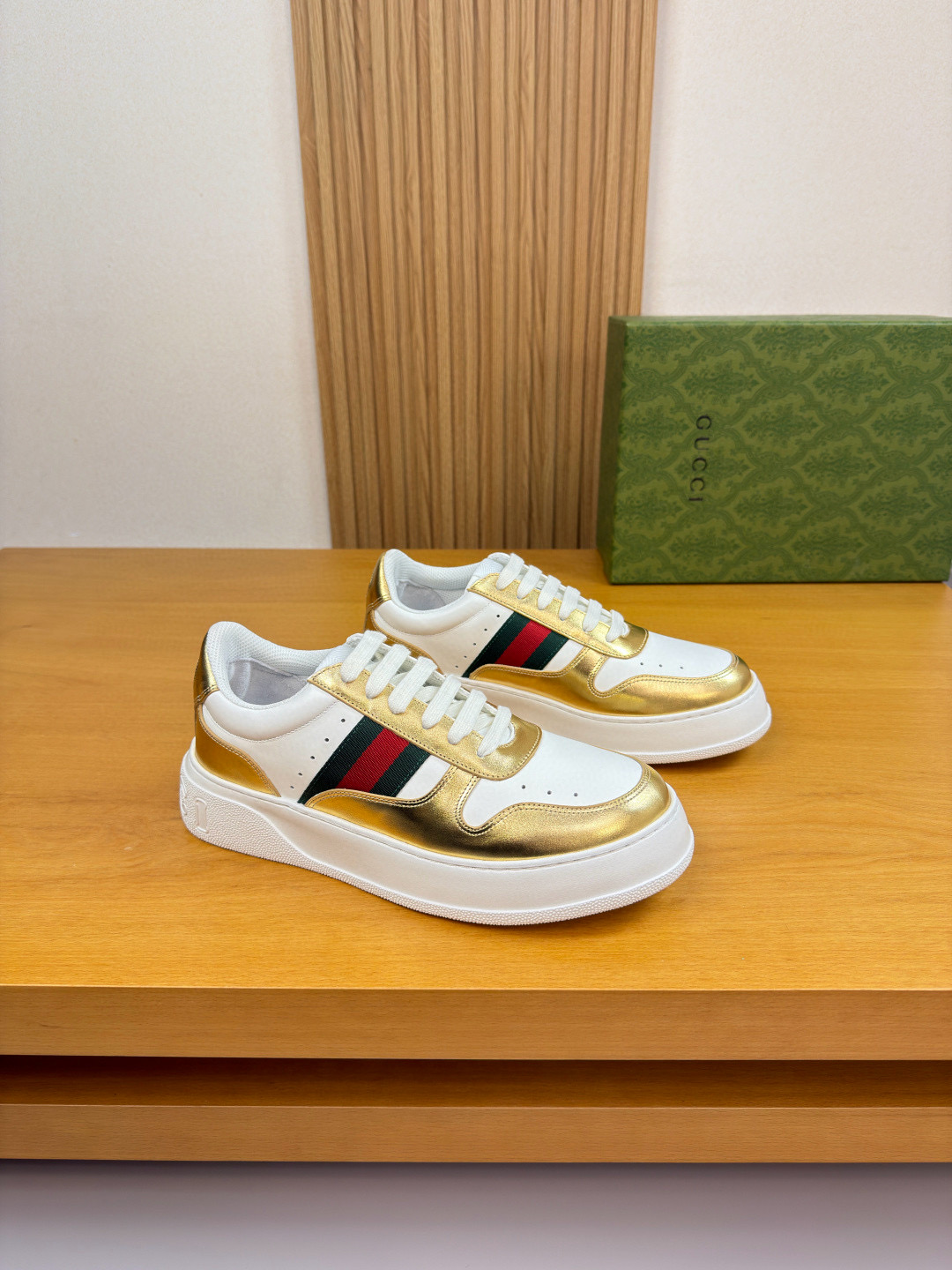 구찌 Gucci G0179 스니커즈