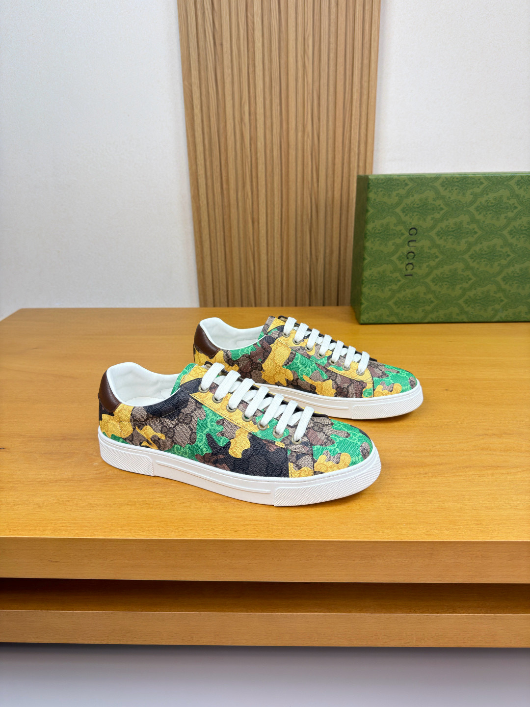 구찌 Gucci G0179 스니커즈