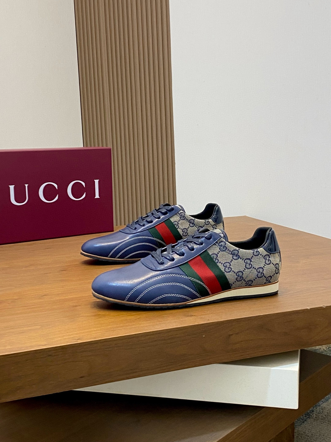 구찌 Gucci 스니커즈