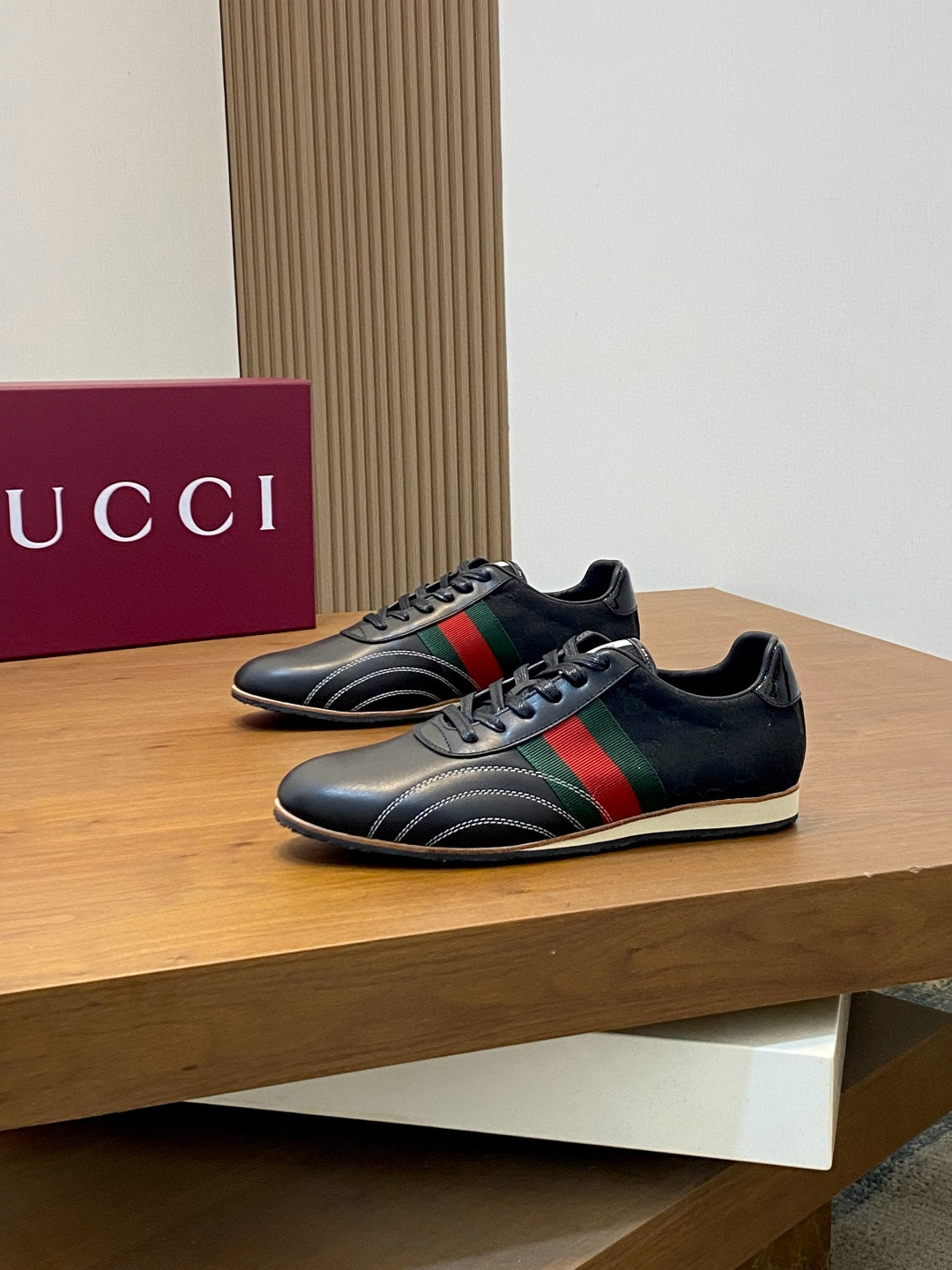 구찌 Gucci 스니커즈